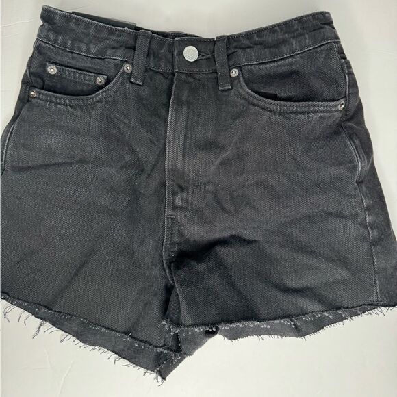 Weekday Rove Shorts size 26 - Picture 1 of 5
